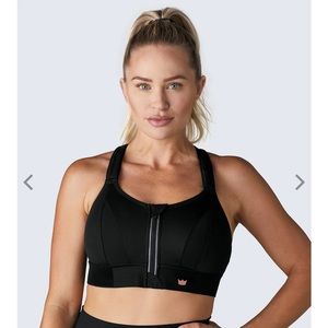 SHEFIT Ultimate black sports bra 5Luxe